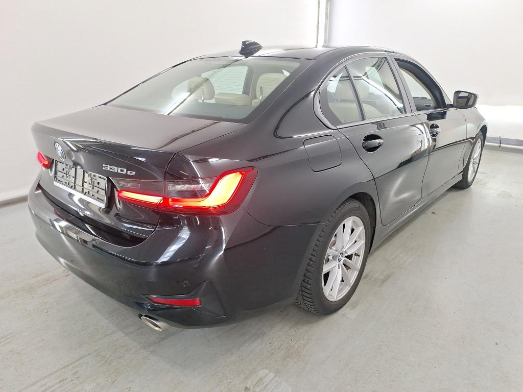 BMW 3-serie 2.0 330E (135KW) BERLINE Business photo