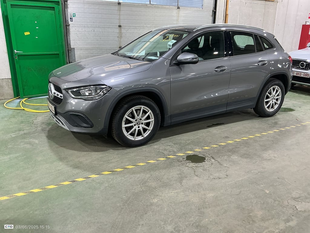 MERCEDES-BENZ GLA 2.0 GLA 180 D DCT BUSINESS SOLUTION photo