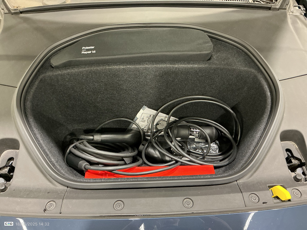 POLESTAR 2 BEV 78KWH DUAL MOTOR AUTO 4WD LONG RANGE photo