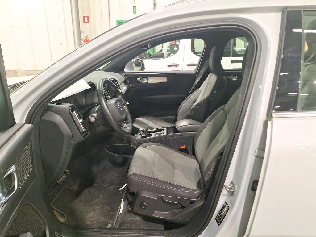 VOLVO XC40 1.5 T4 RECHARGE GEARTR. INSCRIPTION EXPR photo