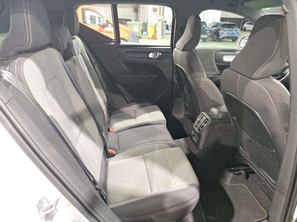 VOLVO XC40 1.5 T4 RECHARGE GEARTR. INSCRIPTION EXPR photo