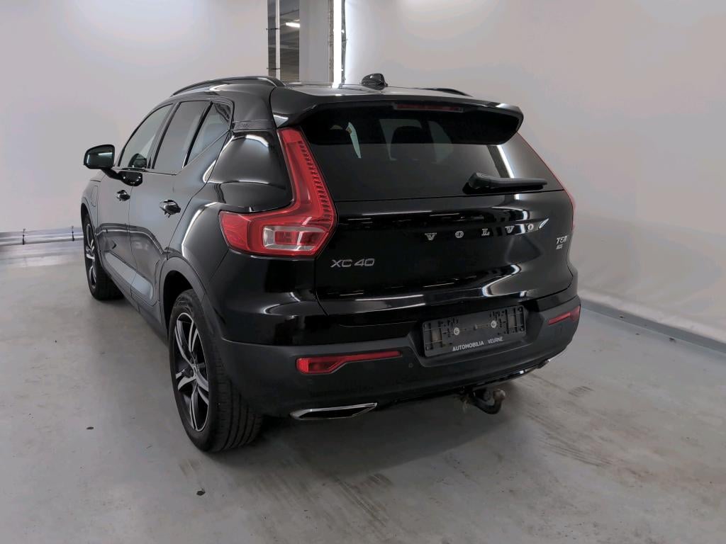 VOLVO XC40 1.5 T5 TE PHEV R-Design DCT Xenium Premium Audio Park Assist photo
