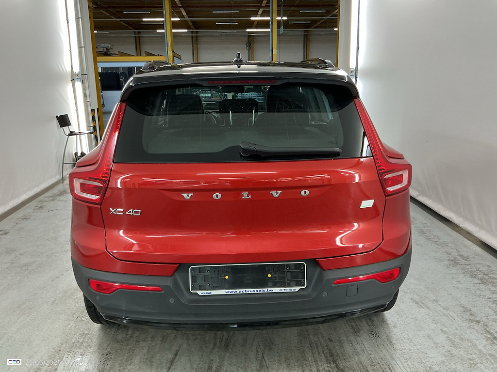 VOLVO XC40 78 kWh P8 AWD Recharge R-Design Park Assist photo