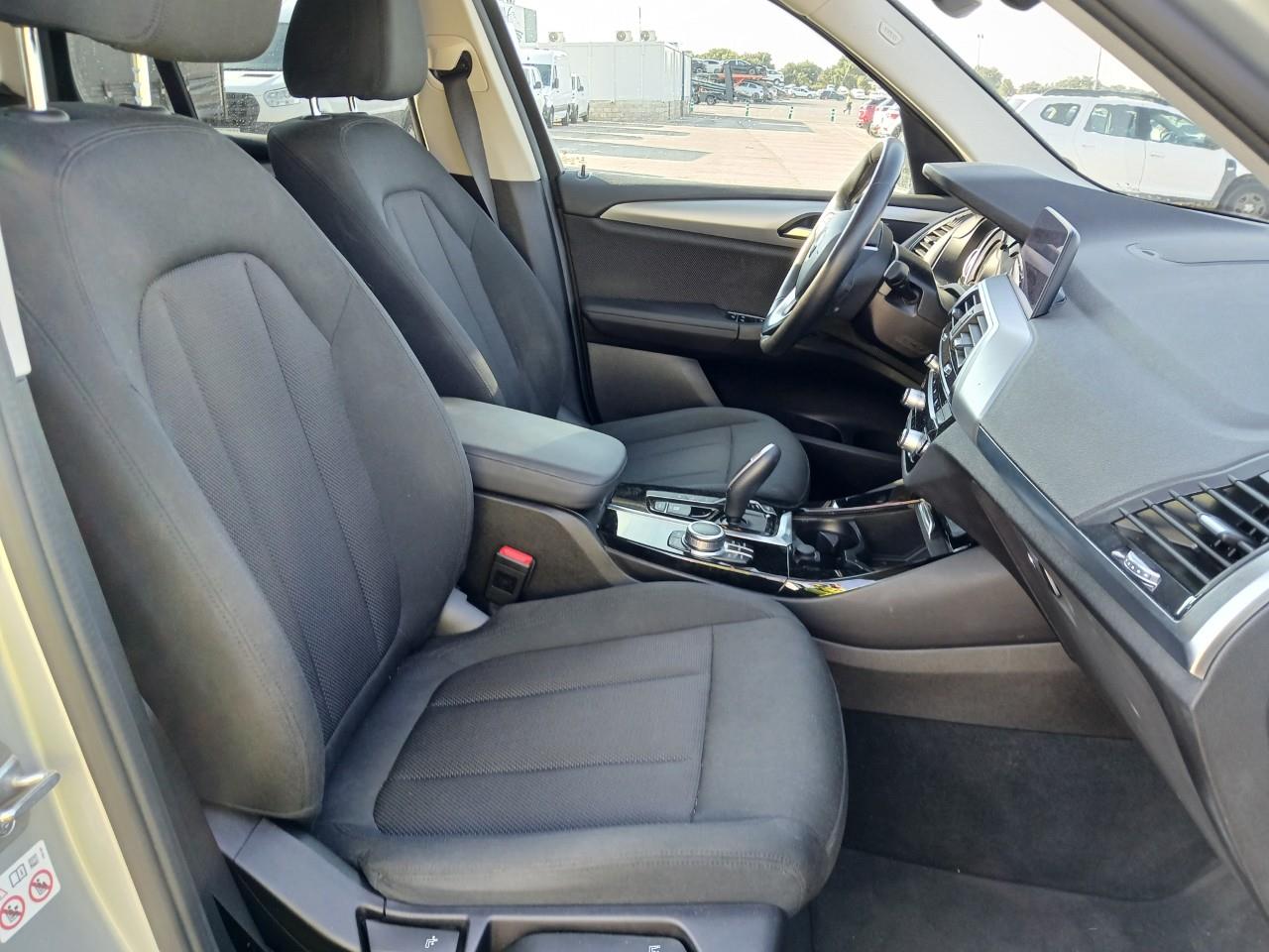 Serie X3 xDrive 30 e xLine 2.0 290CV AT8 E6d photo