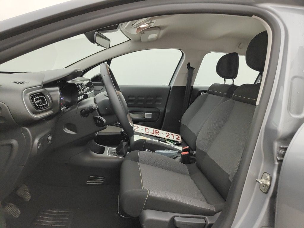 Citroën C3 1.2 PureTech 83 S&S MAN Shine 5d photo