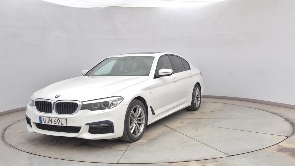 Bmw  520D XDRIVE SEDAN