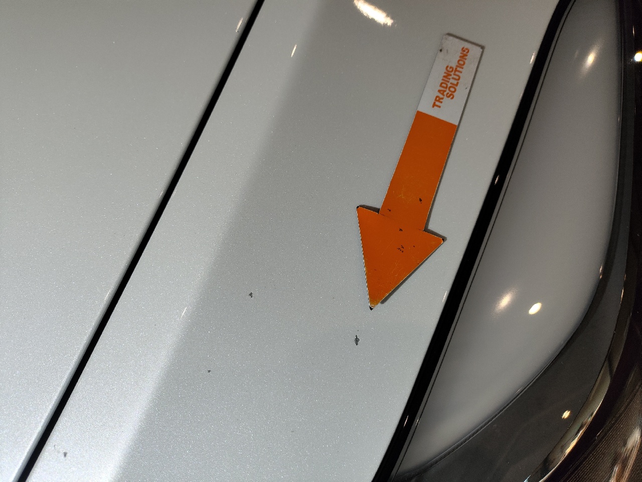 Tesla Pearl White, Autopilot, Dragkrok, Helsvart premiuminteriör MODEL Y LONG RANGE AWD, 514HK, 2023 photo
