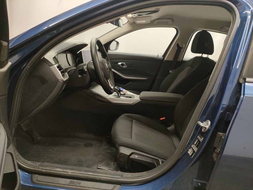 BMW 3 Reeks Berline 318dA (100 kW) 4d photo