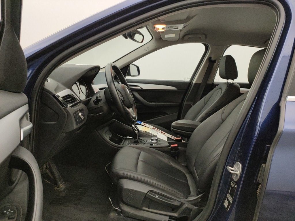 BMW X1 sDrive16dA (85 kW) 5d photo