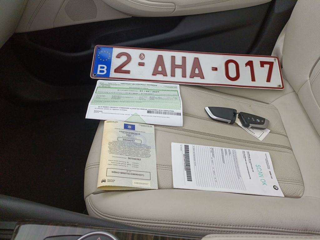 BMW 5 Reeks Touring 520d Aut. (120 kW) 5d photo