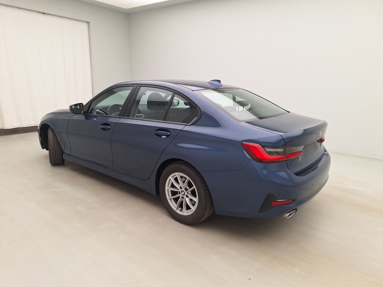 BMW, 3-serie '18, BMW 3 Reeks Berline 318iA (115 kW) 4d photo