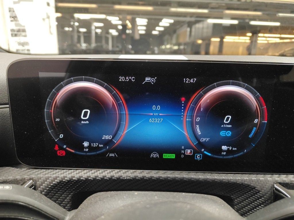 Mercedes-Benz A-Klasse A 250 e Business Solution 5d photo