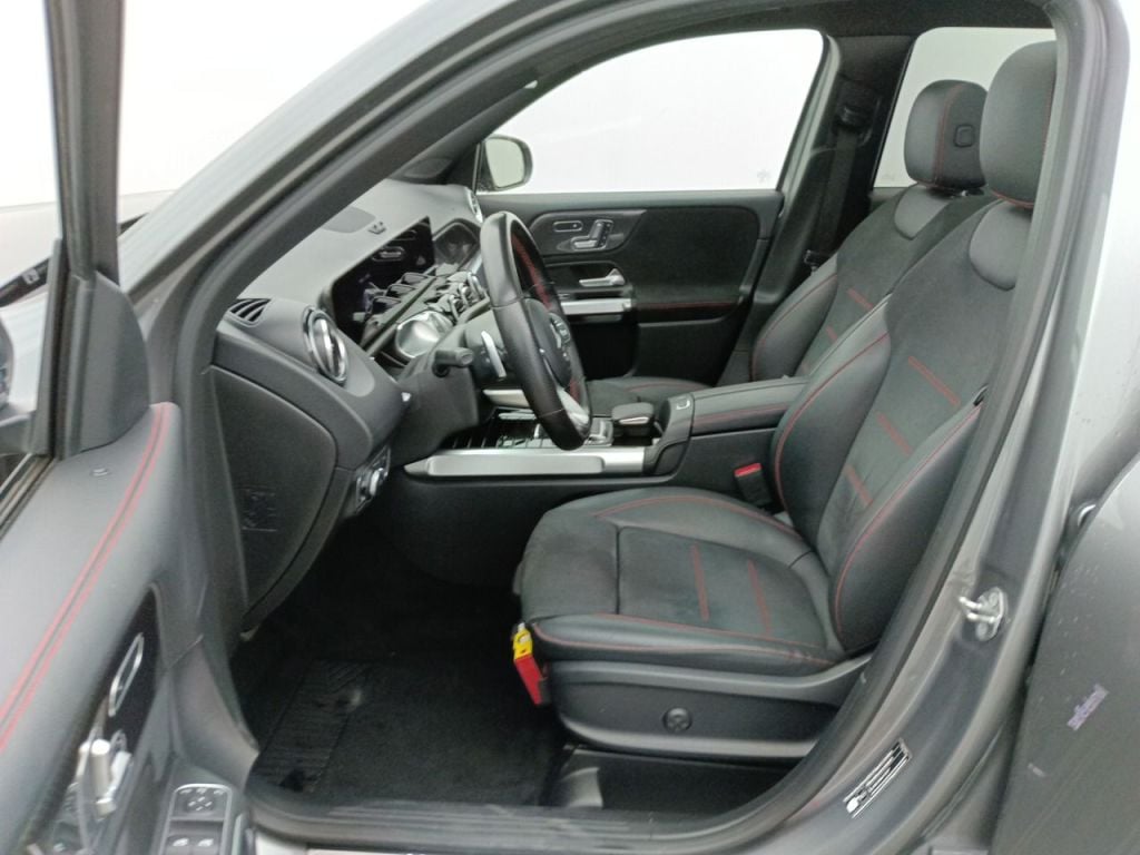 MERCEDES CLASSE GLB DIESEL (X247) GLB 200 d 150 4-Ma Business Solution (EU6AP) 5d photo