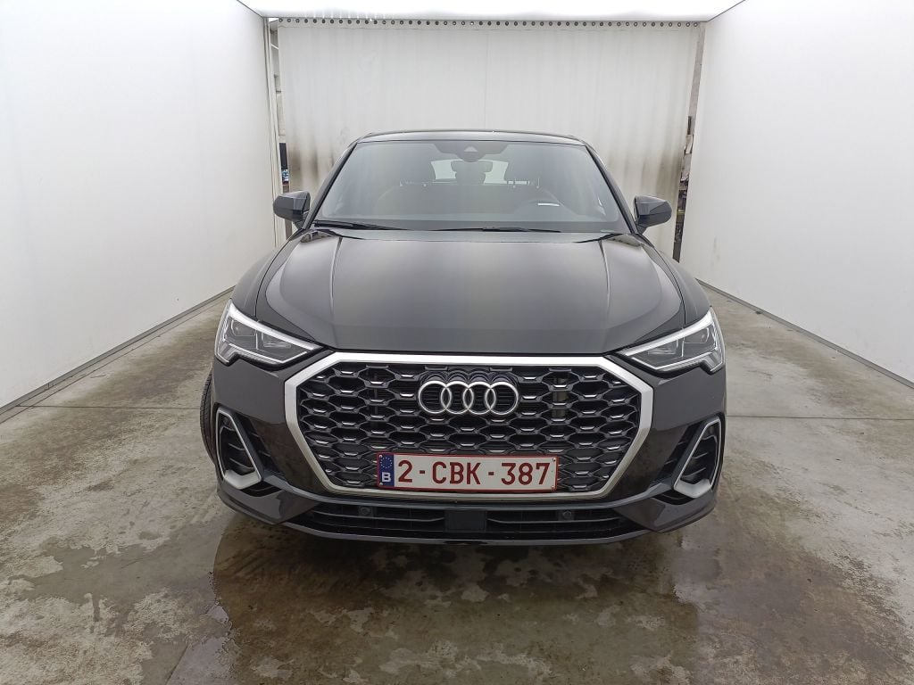 Audi Q3 Sportback 45 TFSI e S tronic S Line 5d photo