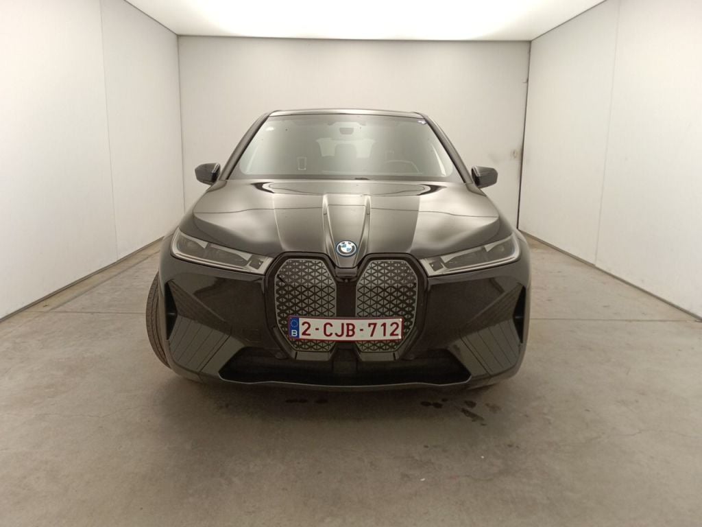 BMW iX xDrive50 5d photo