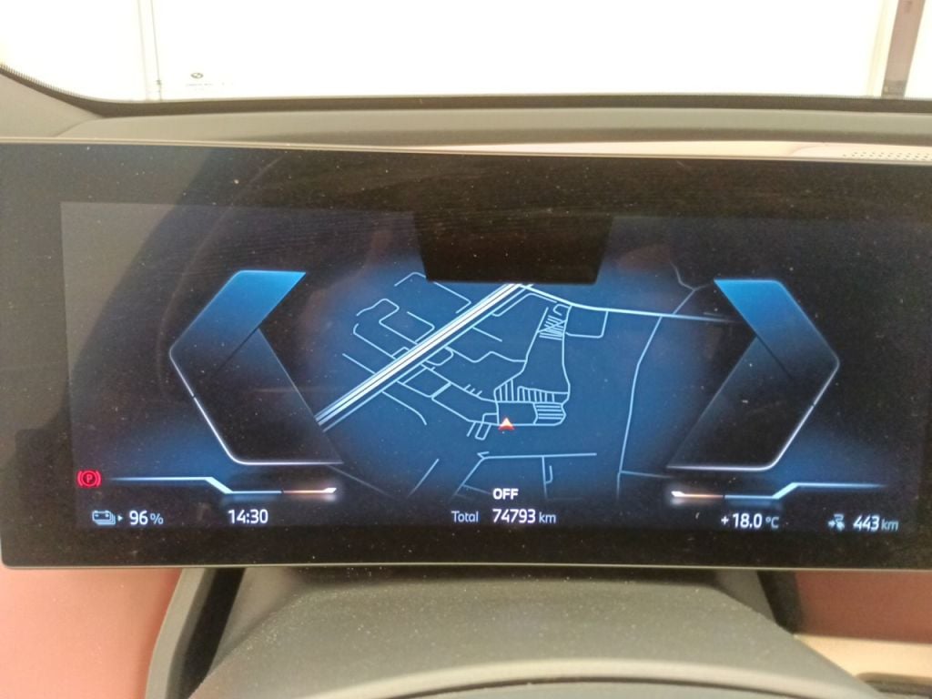 BMW iX xDrive50 5d photo