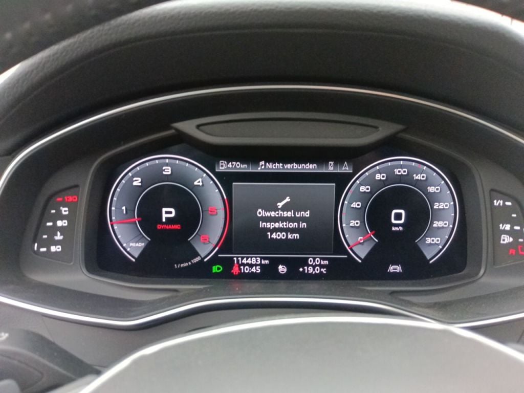 AUDI A6 AVANT DIESEL - 2018 45 TDi 231 Quattro Design tiptronic 4d Auto photo