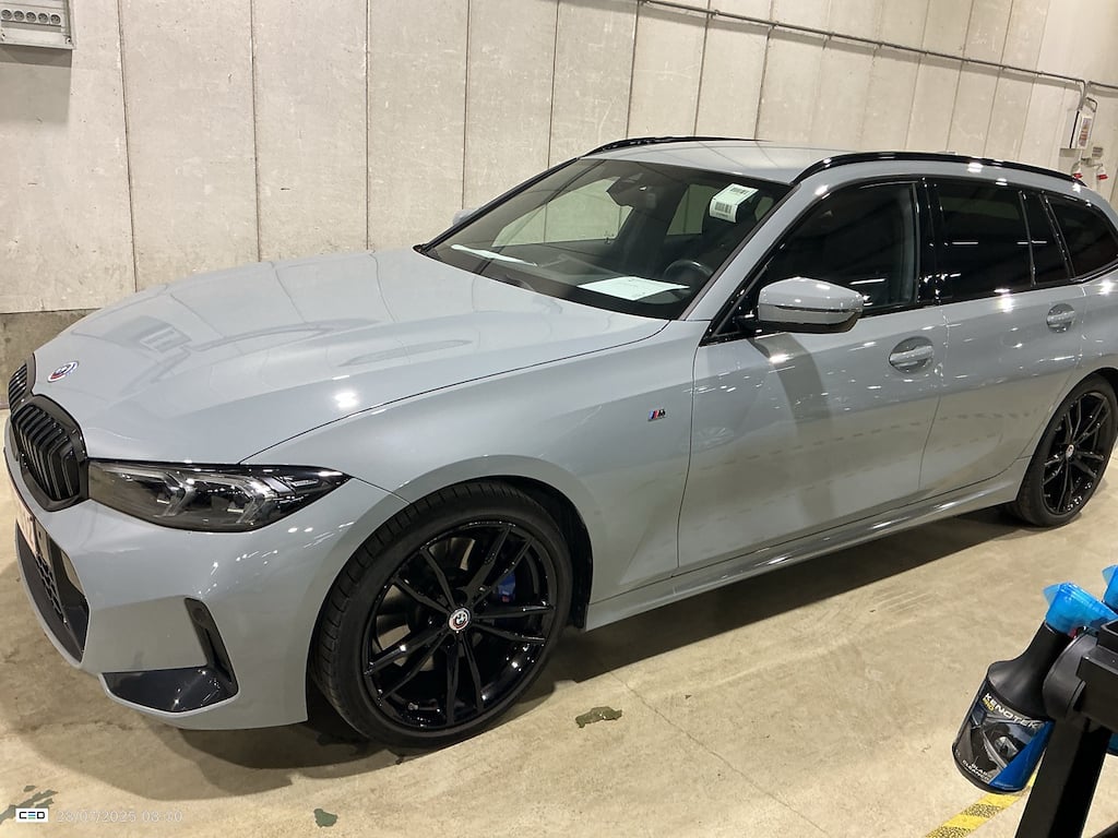 BMW 3 SERIES TOURING 2.0 318IA (115KW) TOURING M sports Pack Pro photo