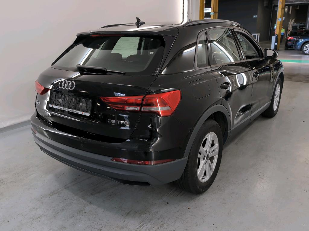 AUDI Q3 1.5 35 TFSI Business photo