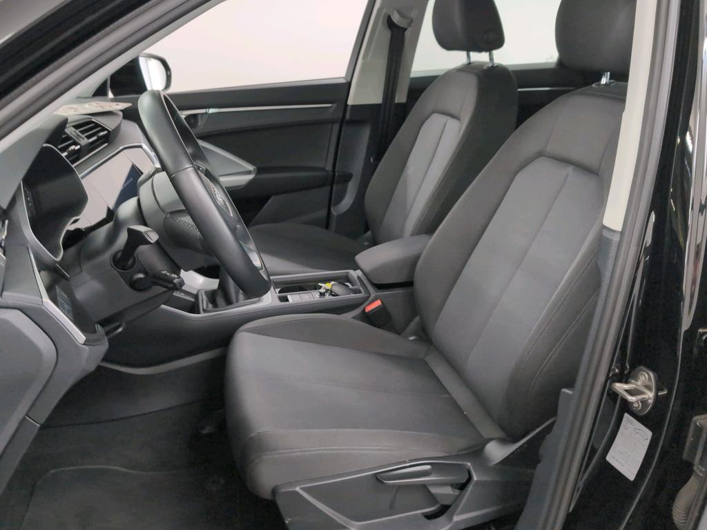 AUDI Q3 1.5 35 TFSI Business photo