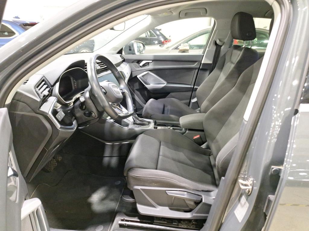 AUDI Q3 SPORTBACK 2.0 35 TDI S TRONIC BUSINESS EDITION photo