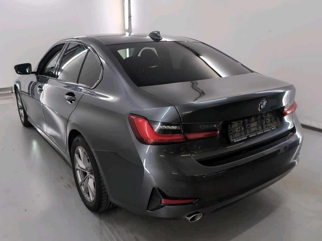 BMW 3 DIESEL - 2019 318 d AdBlue Model Sport Business photo