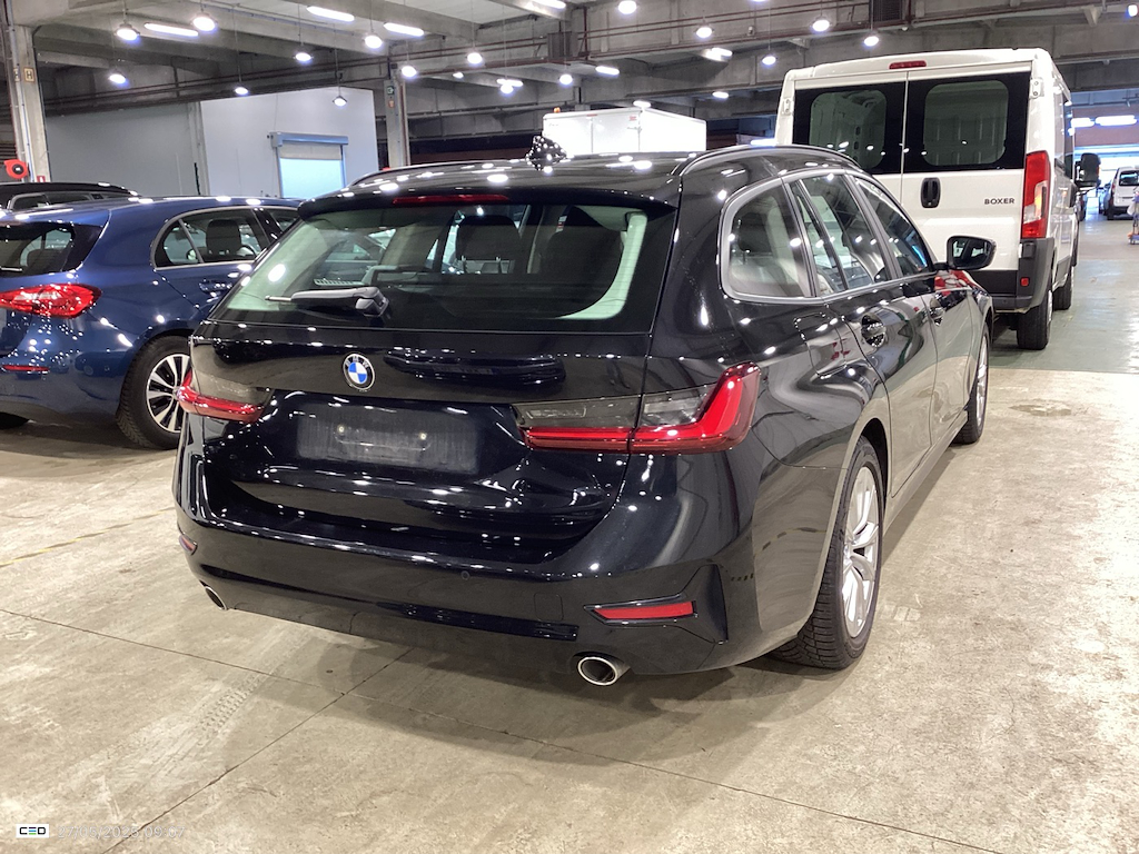 BMW 3 SERIES TOURING 2.0 318DA (100KW) TOURING photo