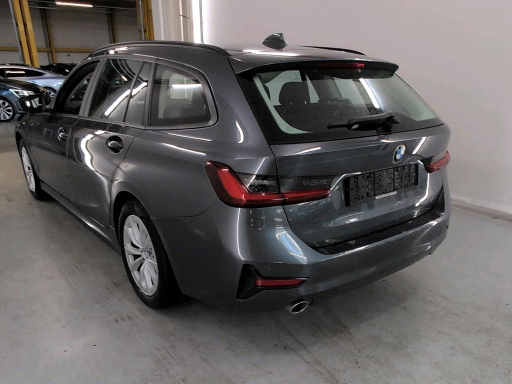 BMW 3 SERIES TOURING 2.0 318DA (100KW) TOURING Storage Business Model Advantage photo