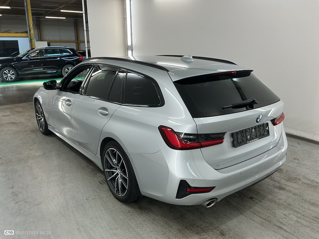 BMW 3 SERIES TOURING 2.0 318IA (115KW) AUTO TOURING photo