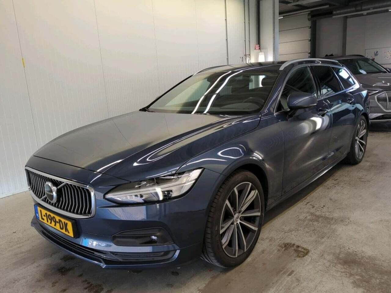VOLVO V90 2.0 B4 Business Pro