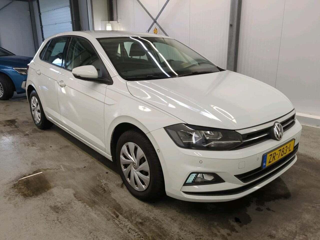 VOLKSWAGEN POLO 1.0 TSI Comf.l. Bus. photo