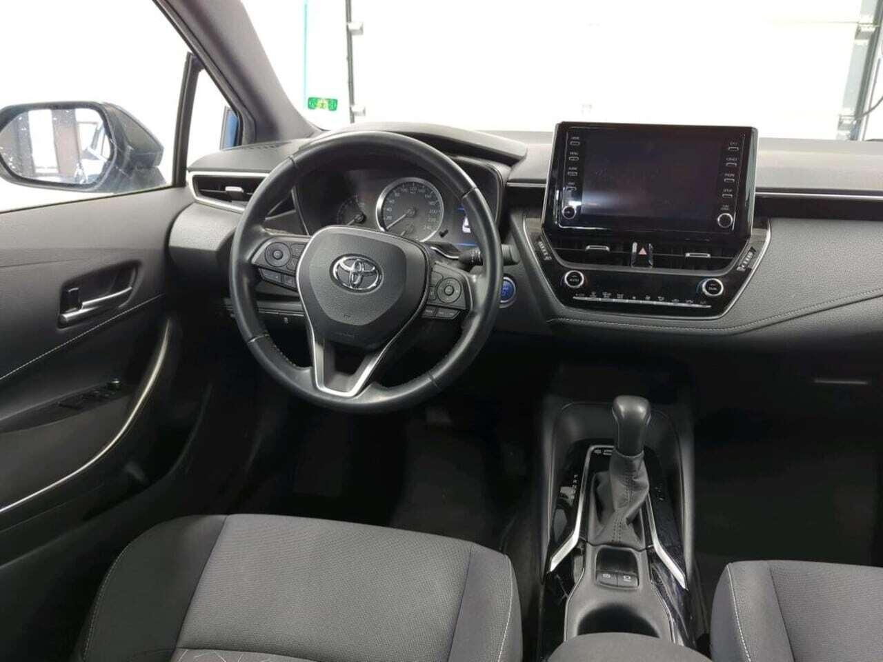 TOYOTA Corolla Touring Sports 1.8 Hybrid Business photo