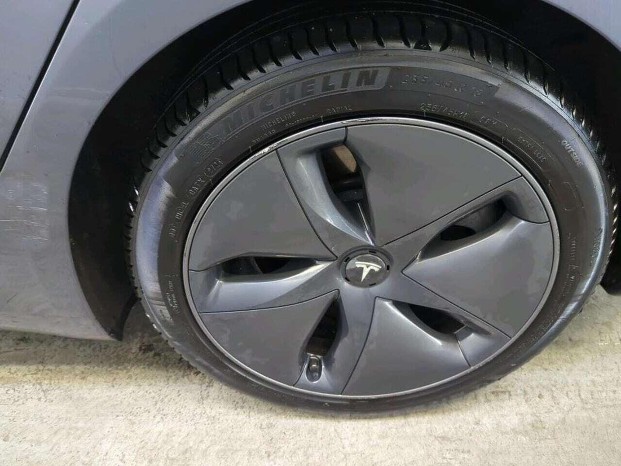 Tesla Model 3 Stnd.RWD Plus 60 kWh photo