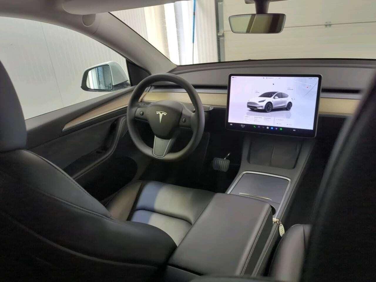 Tesla Model Y RWD 58 kWh photo
