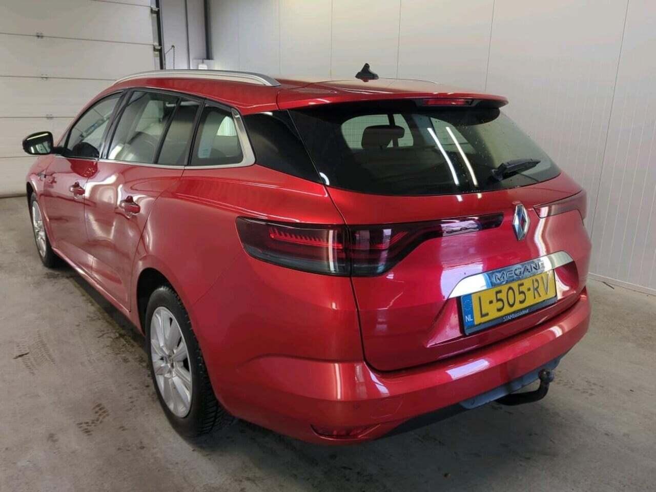 RENAULT Mégane Estate 1.3 TCe Business Zen photo