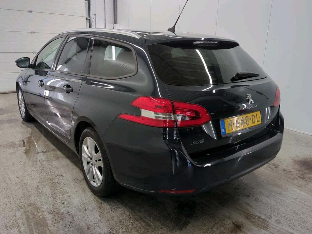 PEUGEOT 308 SW 1.2 PureT.Blue L. Ex photo