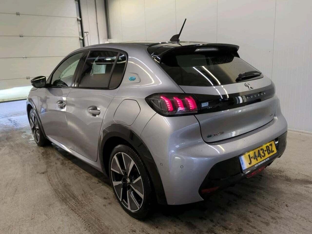 PEUGEOT e-208 EV GT 350 50 kWh photo
