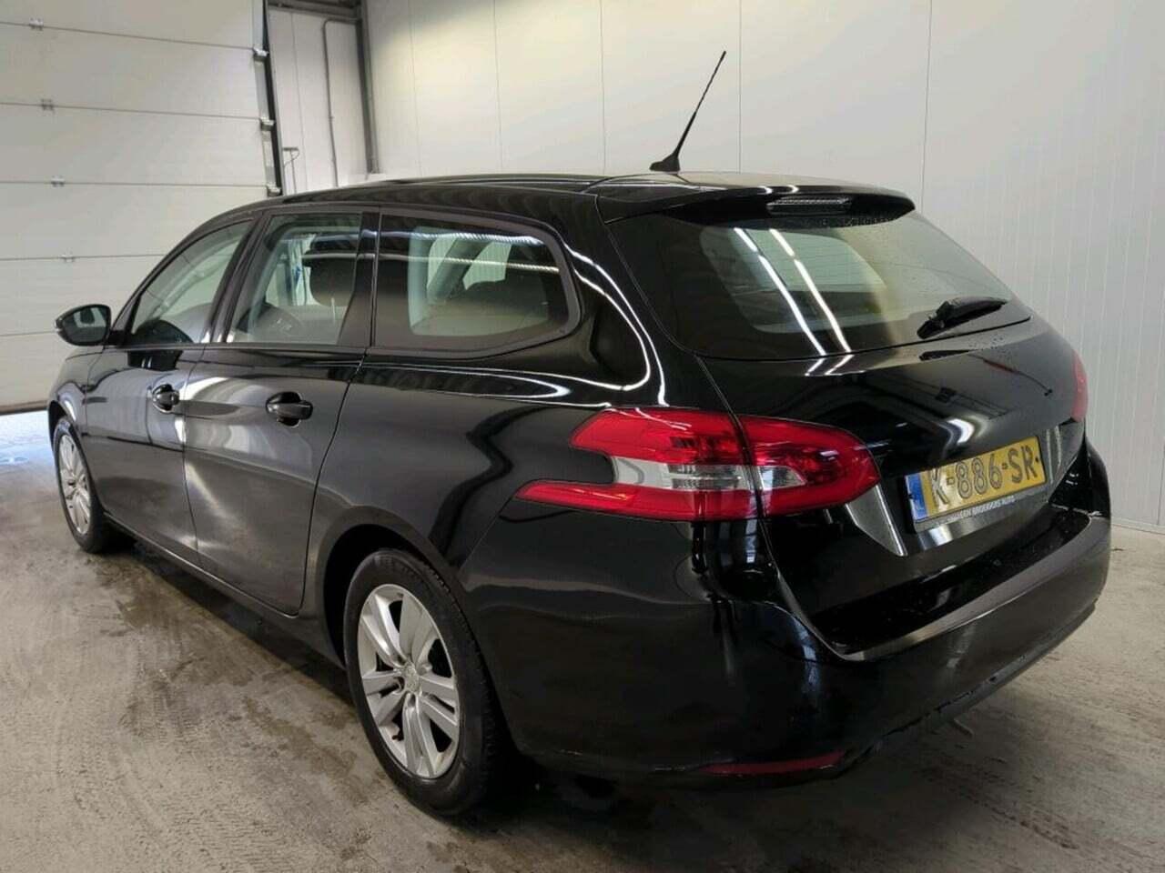 PEUGEOT 308 SW 1.2 PureT.Blue L. Ac photo