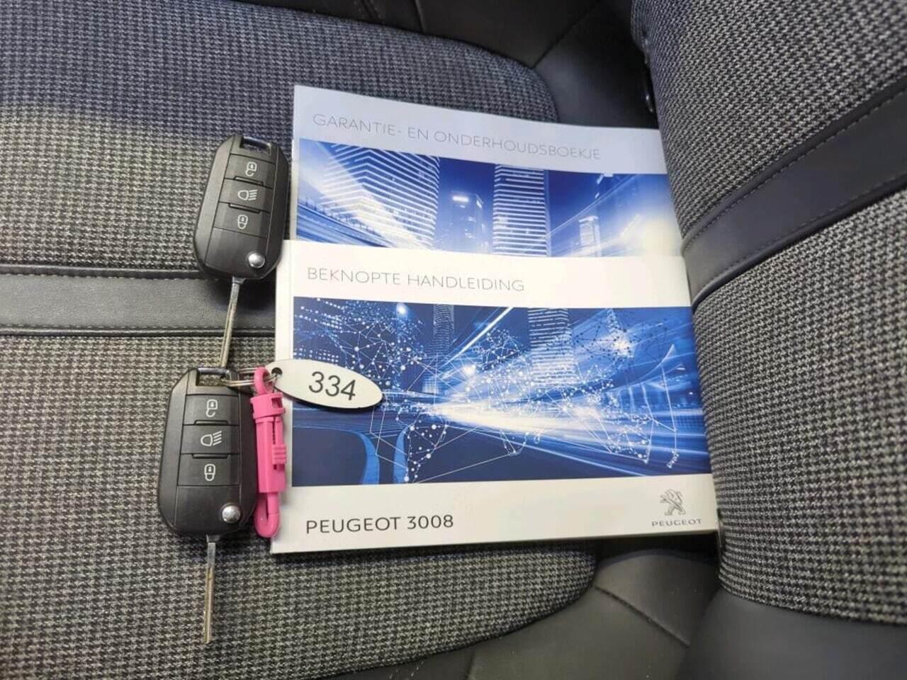 PEUGEOT 3008 1.6 PureT. Allure photo