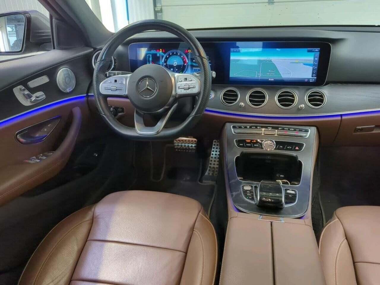 MERCEDES-BENZ E-klasse 200 Bns Sol. Sport photo