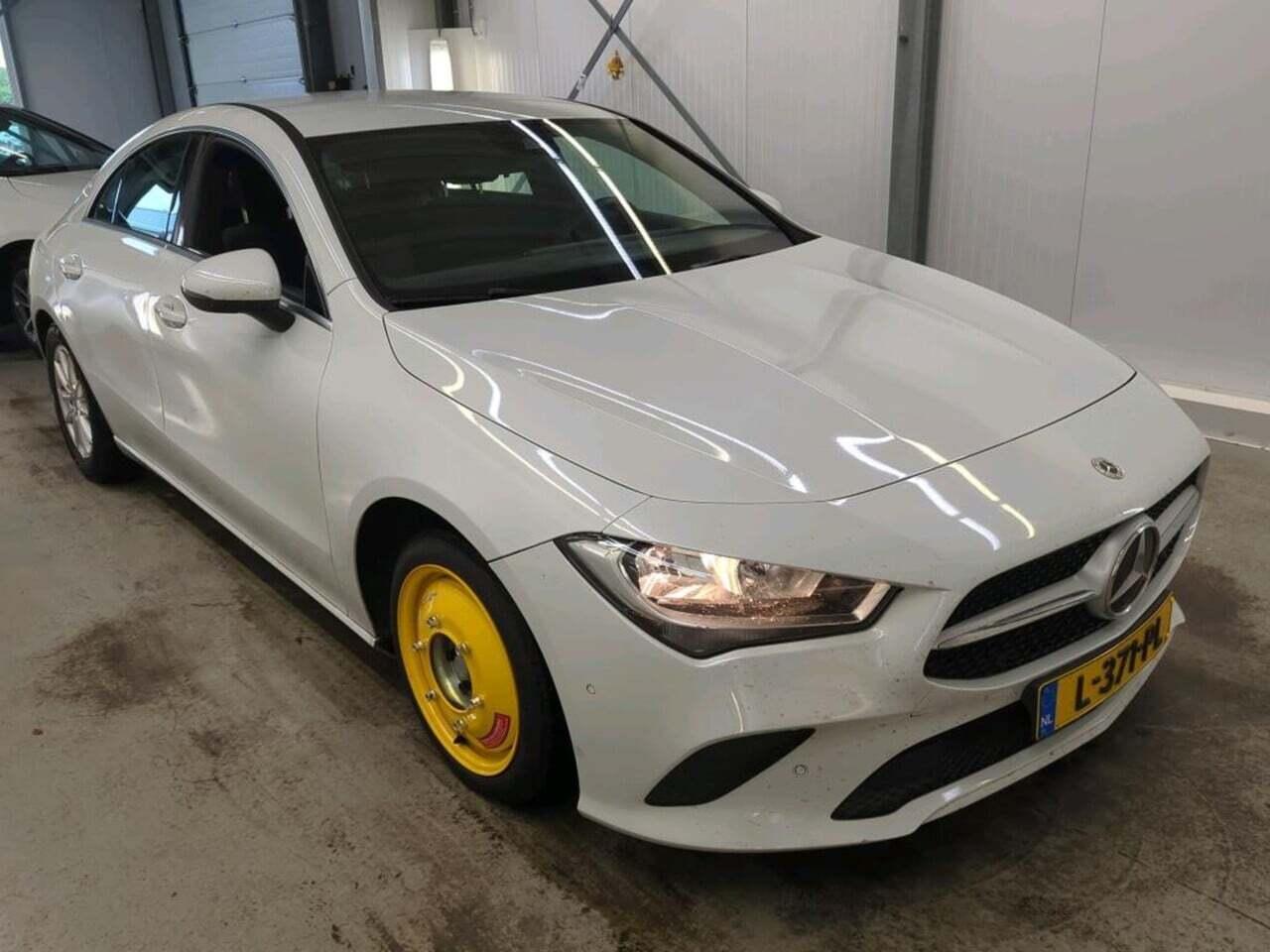 MERCEDES-BENZ CLA-klasse 180 photo