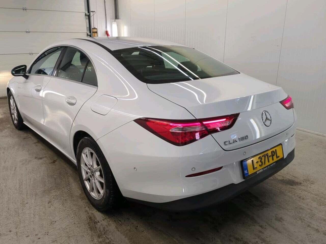 MERCEDES-BENZ CLA-klasse 180 photo