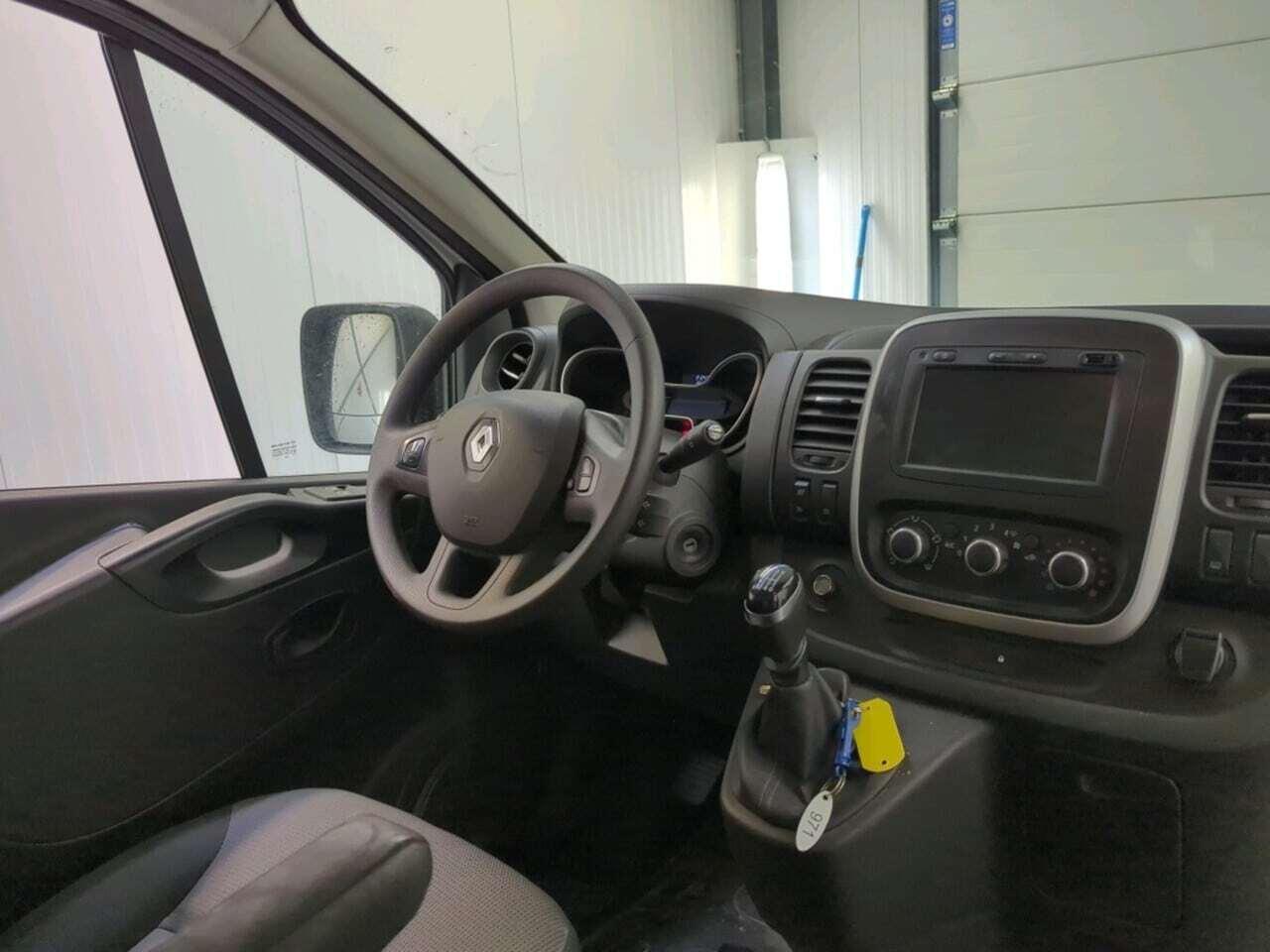 RENAULT Trafic 2.0 dCi T29 L1H1Comf photo