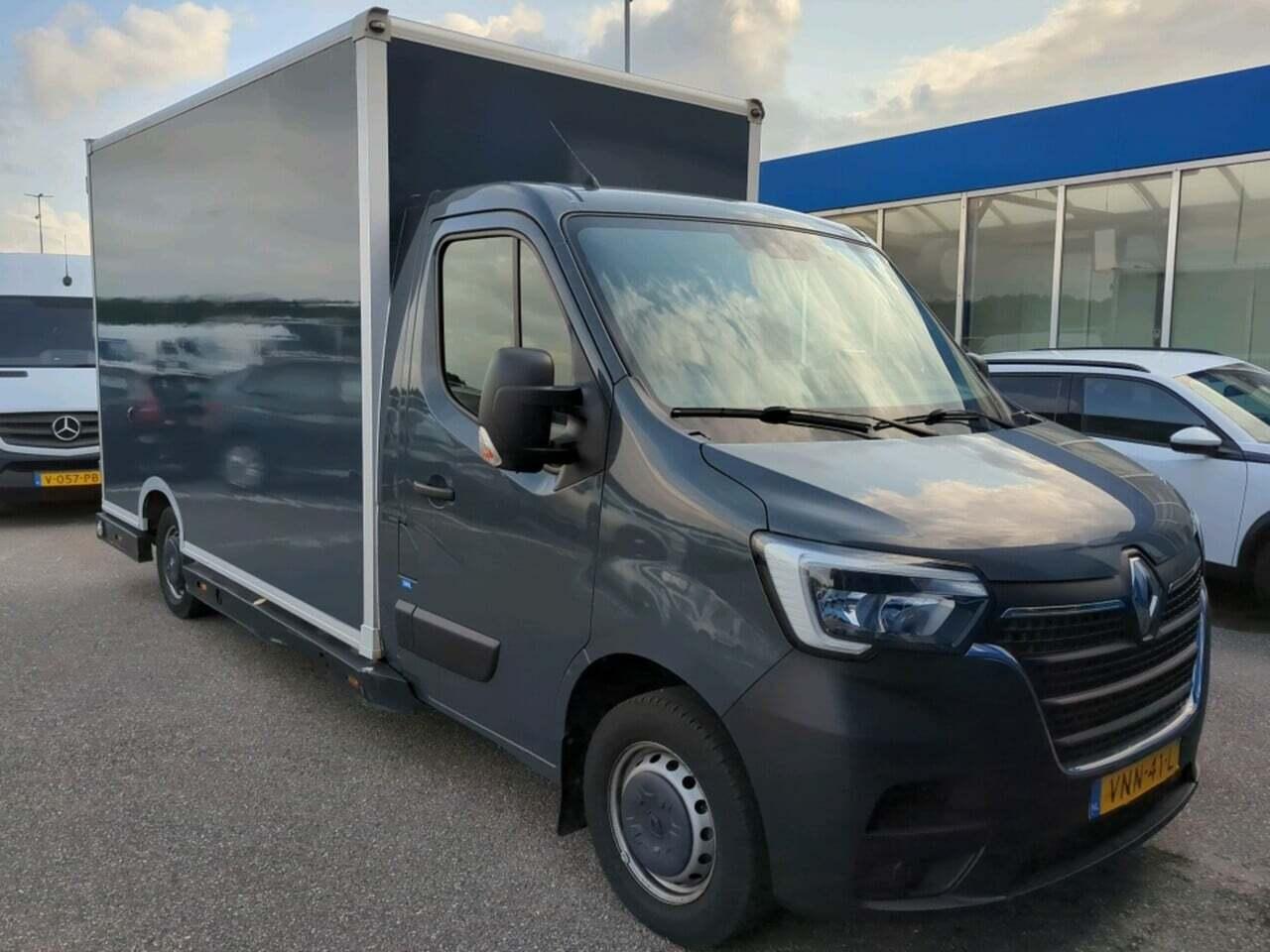 RENAULT Master T35 2.3 dCi L3 photo