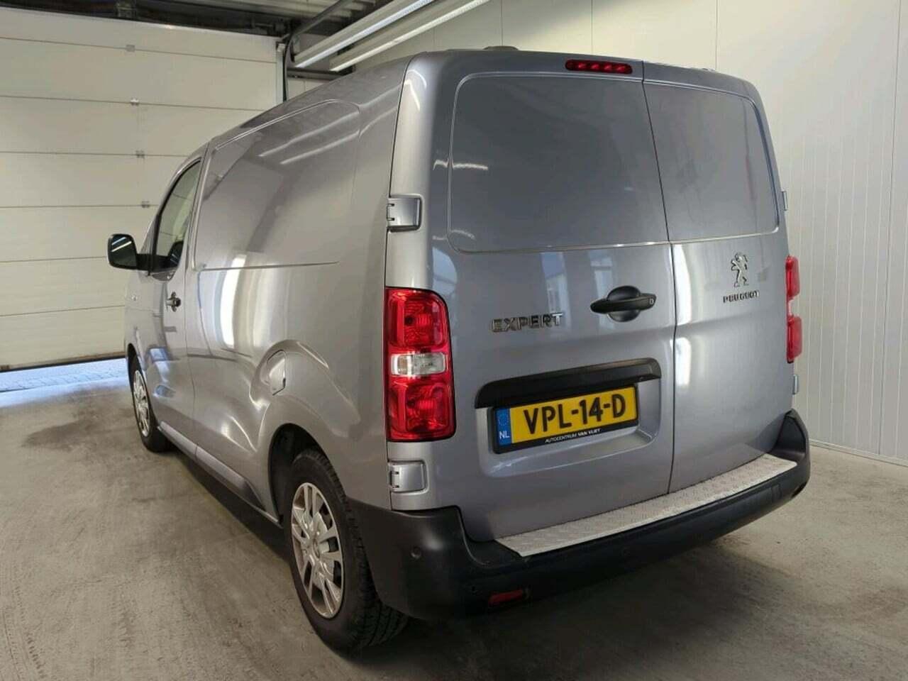 PEUGEOT Expert 2.0 BlueHDI Prem photo