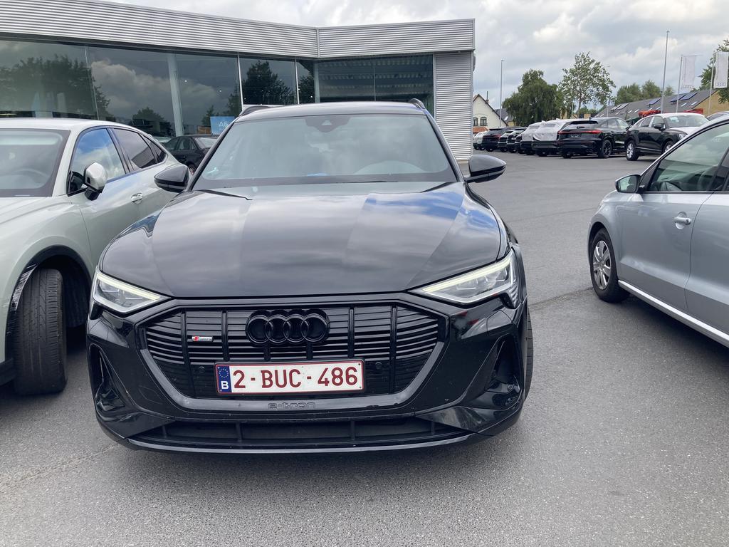 AUDI e-tron Audi e-tron  S line 55 quattro 300,00 kW photo