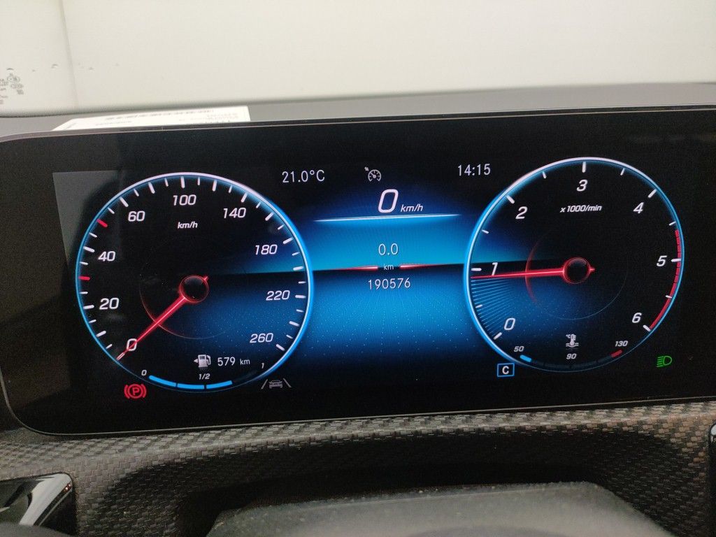 Mercedes-Benz A-Klasse Limousine A 180d Business Solution 4d photo