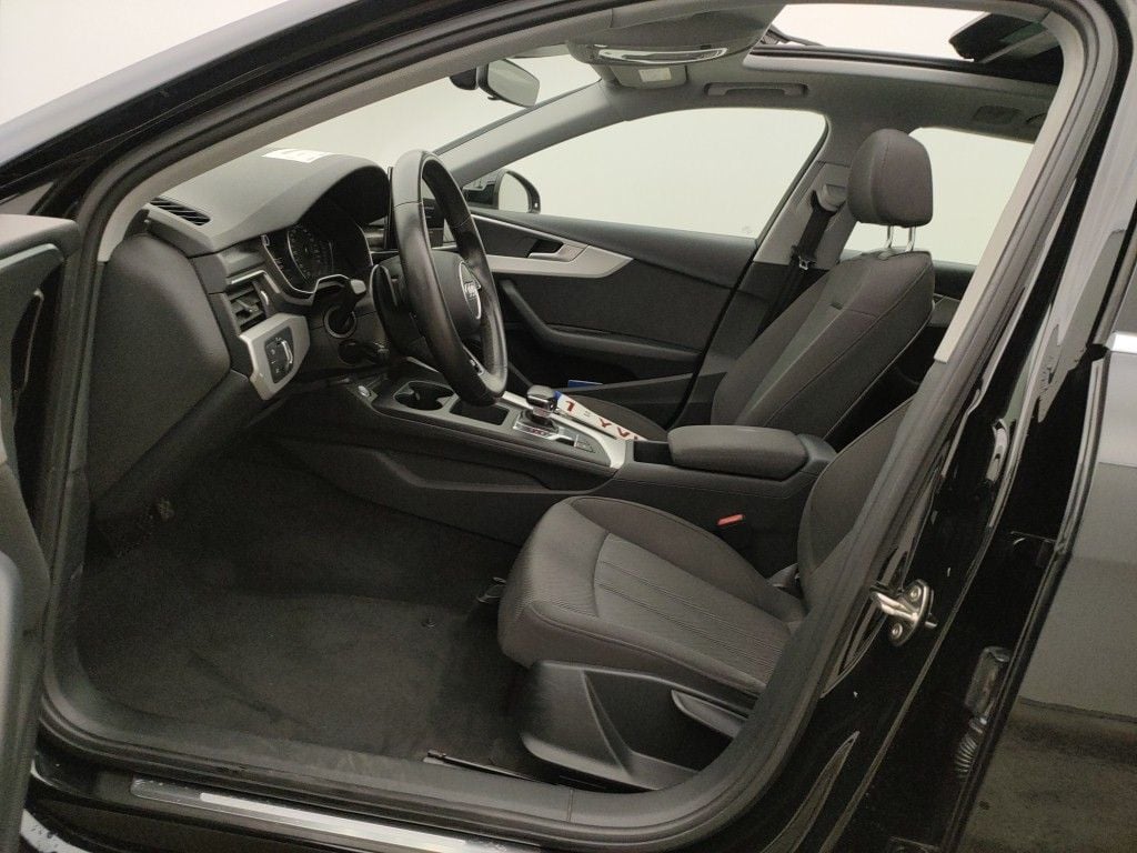 Audi A4 Avant 2.0 30 TDi 100kW S tronic Business Ed 5d photo