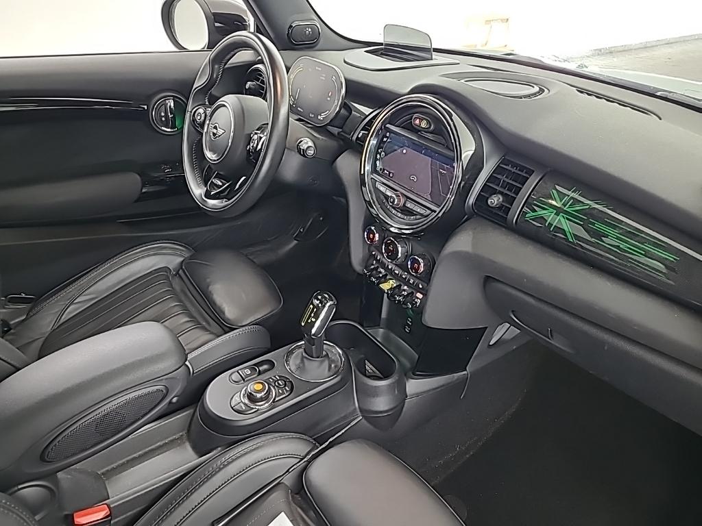 Mini Mini Electric Yours 3D 135kW photo