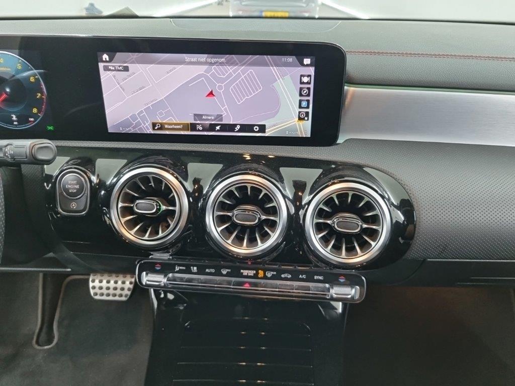 MERCEDES-BENZ CLA CLA 200 DCT Business Solution AMG 4D 120kW photo